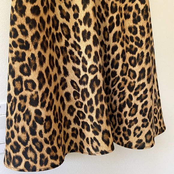 Zara Leopard Print Mini Dress With Button Detail (Sz Small) - Picture 7 of 9